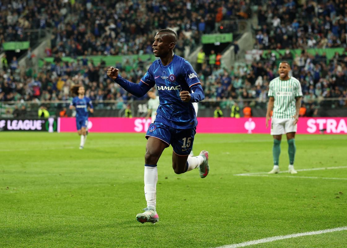 图片报赛后拜仁评分:杰克逊5分最差,卡尔出场时间不足未获评分