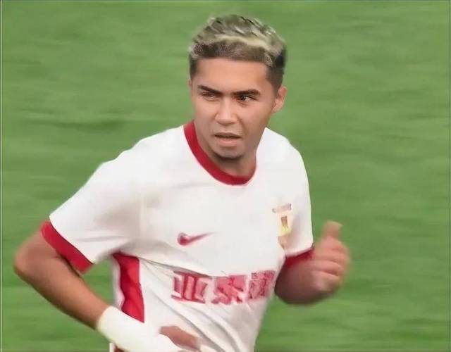 助亚泰客场2-2战平津门虎,艾菲尔丁迎职业生涯第100场正式比赛