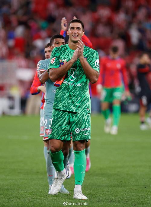 马竞官方:门将穆索因发烧缺席训练,医疗团队建议他居家休息