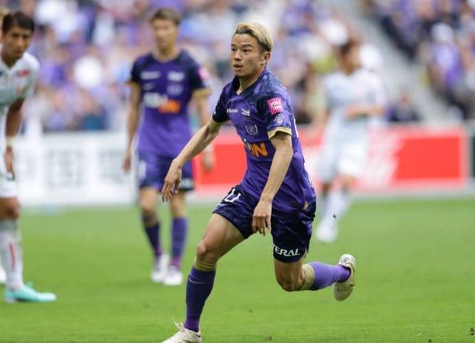 62466人观战！J联赛杯决赛，广岛三箭3-1柏太阳神夺队史第二冠