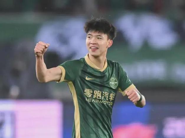 浙江U20被训话？现场球迷澄清：已经相当克制 自媒体蹭王钰栋热度