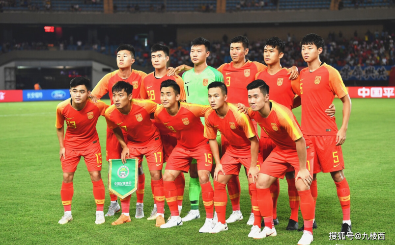 媒体人：95-02的球员平均水平很差 再不培养年轻人国家队会断层