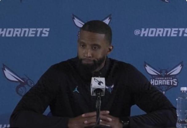 黄蜂4号秀克尼佩尔21岁前单场20分10板 比肩安东尼&迈基吉