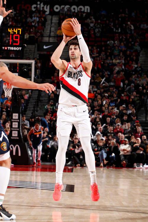 今日掘金背靠背战步行者 戈登与穆雷均被列为出战成疑