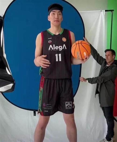 极限操作？余嘉豪可在22日西乙赛后回国 打完世预赛后赶回西班牙