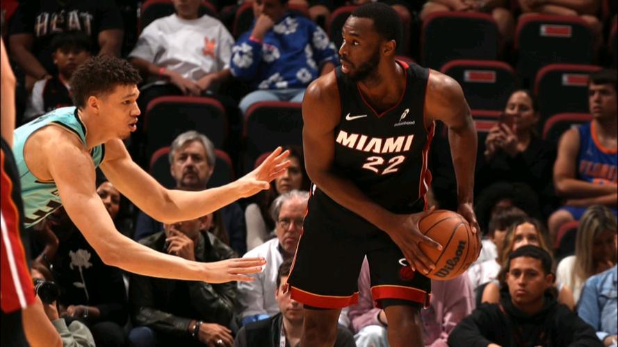 多次辱骂克莱！热火助教带着小孩哥赛后道歉 维金斯也曾警告他